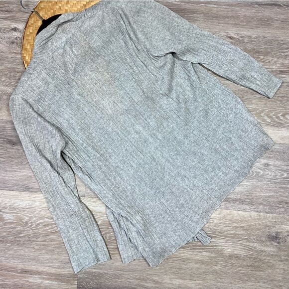 Eileen fisher gray crinkle cardigan light weight - Picture 5 of 6